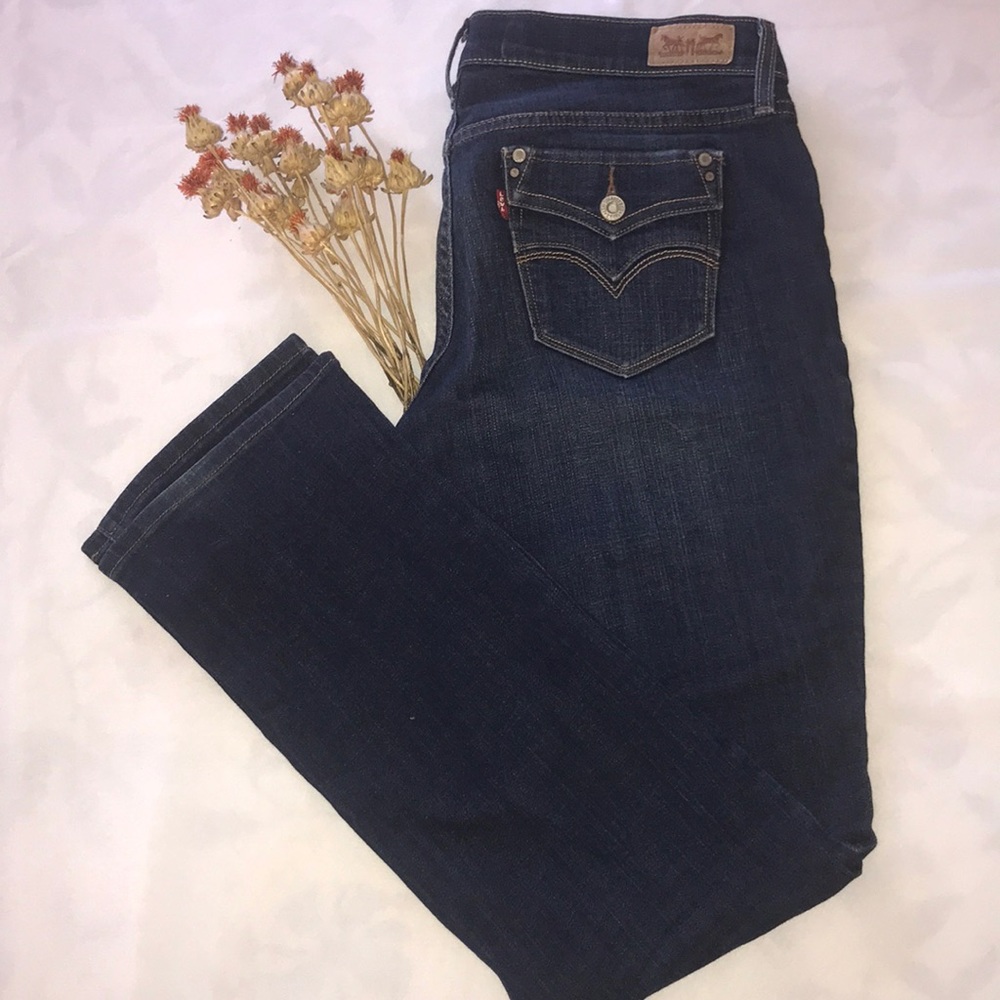 ⭐️ Levi’s 505 Straight Leg Jeans ⭐️